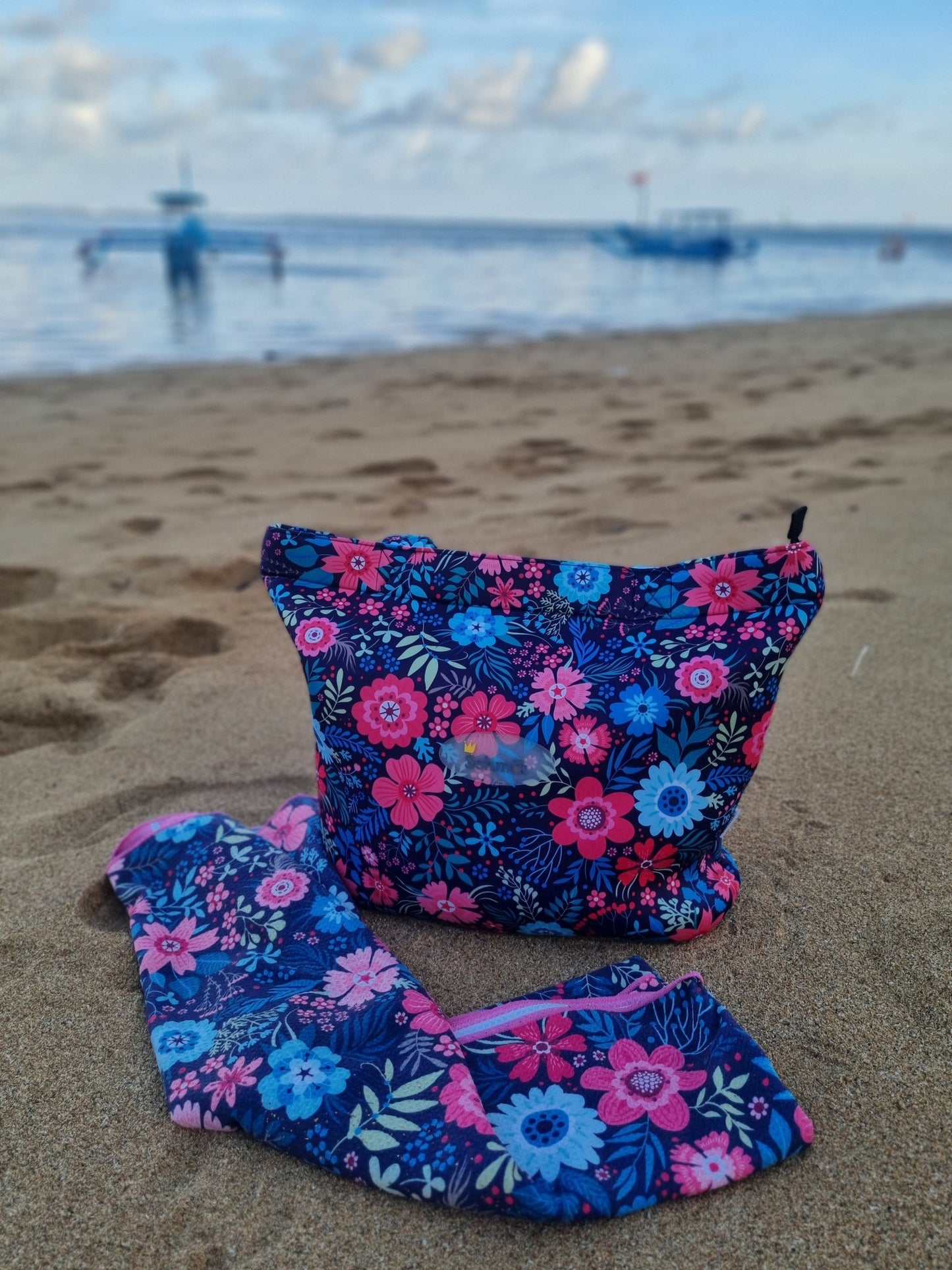 Close-up of neoprene tote bag showing durable material and easy-clean surface