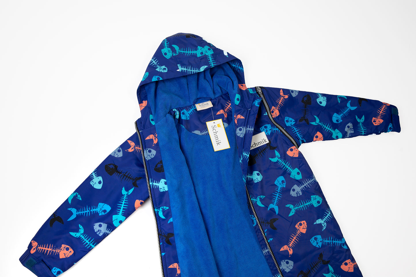 Cotton towel lined swim parka. Blue fishbone print swim parka with tags on. Cotton towel lined parka, removable sleeves and pockets.