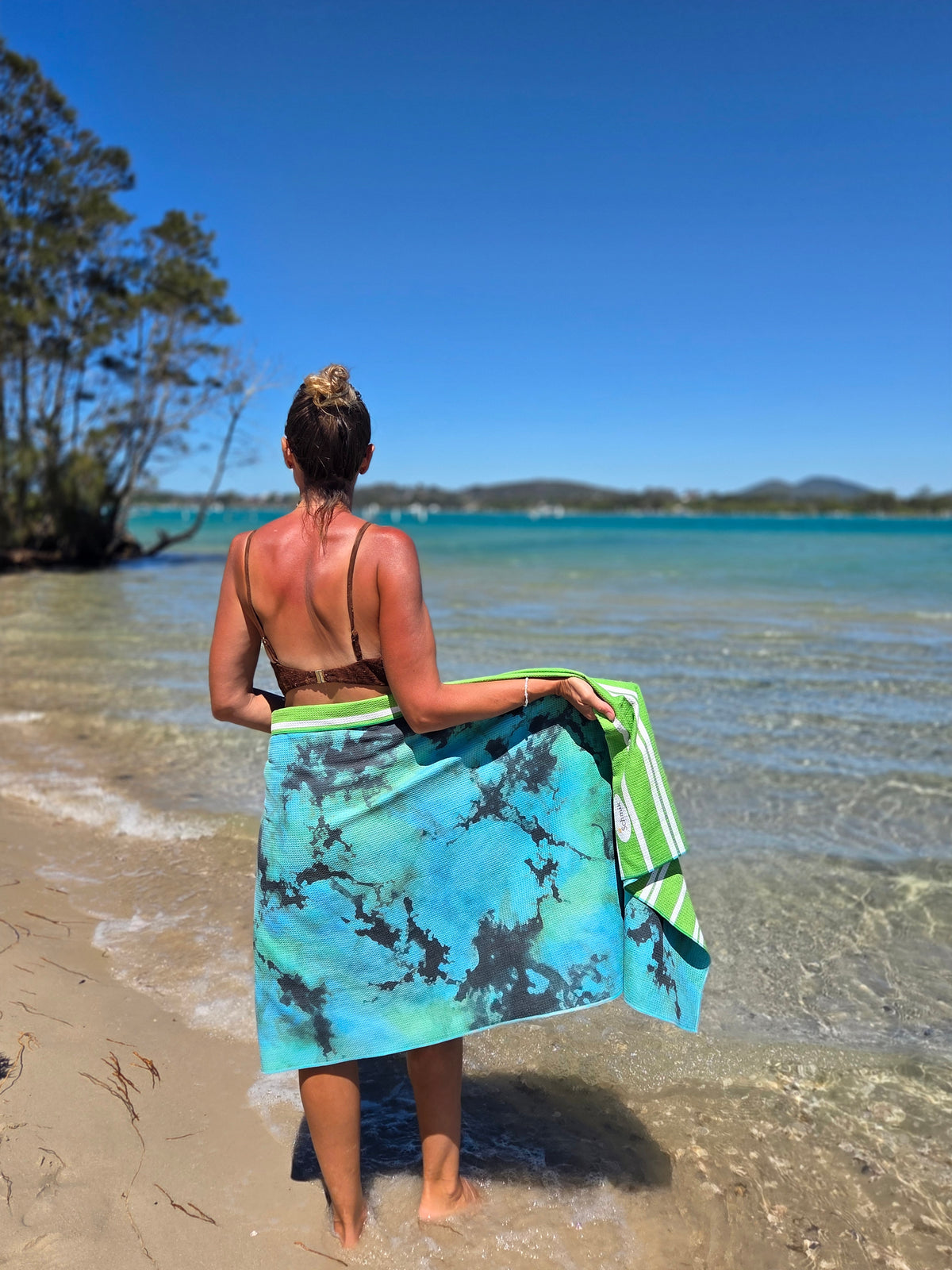 Neon Dream Print Sand Free Towel