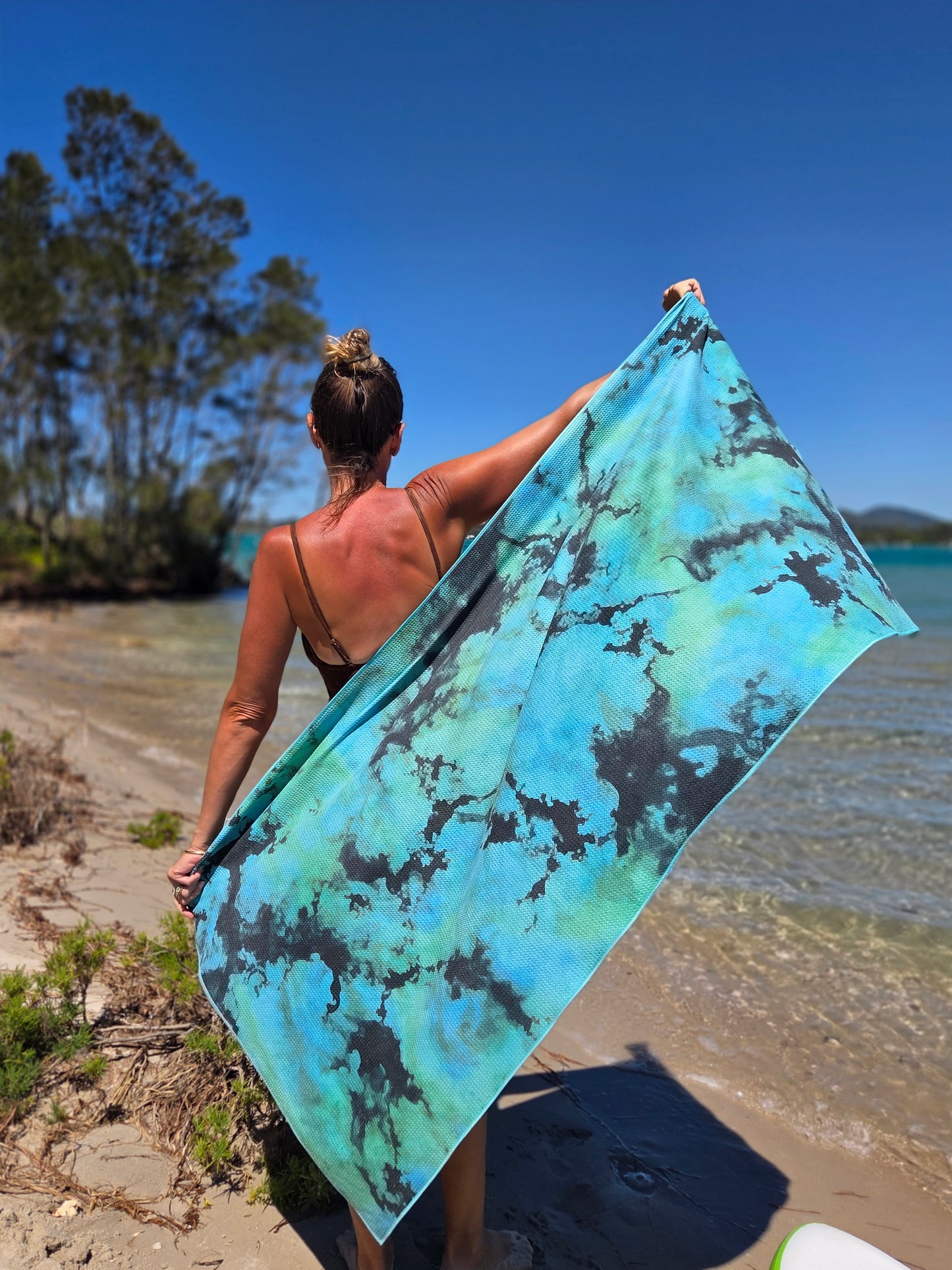 Neon Dream Print Sand Free Towel